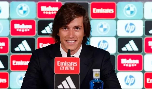 Rekap Transfer Liga Spanyol 2025: Duo Madrid Paling Aktif, Barcelona Pilih Langkah Hemat