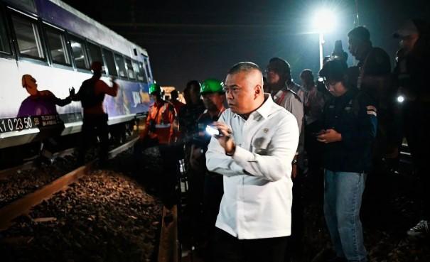 Menhub Pantau Langsung Evakuasi dan Investigasi Anjloknya KA Argo Bromo Anggrek di Subang