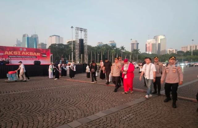 Aksi Bela Palestina di Monas Berlangsung Damai dan Tertib Sejak Pagi