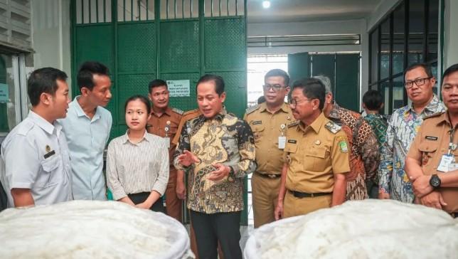 Dinkes Tangerang Inspeksi Fasilitas MBG di Jatake, Pastikan Pangan Aman dan Ramah Lingkungan