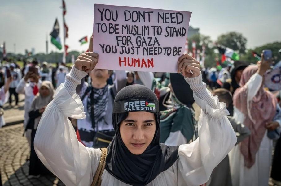 Kanada Jatuhkan 10 Ton Bantuan Kemanusiaan ke Gaza, Kecam Israel Halangi Akses