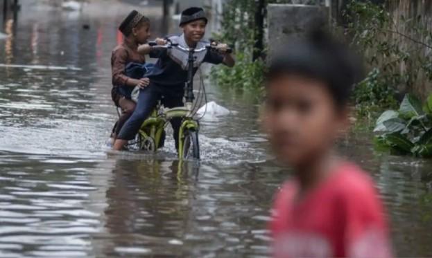 BPBD Tangerang Imbau Waspada Cuaca Tak Menentu, Drainase dan Pompa Air Disiagakan Antisipasi Banjir