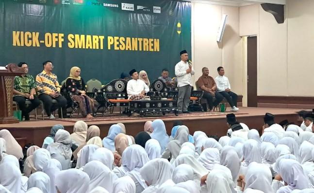 DPR Dorong Kurikulum AI dan Koding Masuk ke Pesantren untuk Cegah Ketimpangan Digital