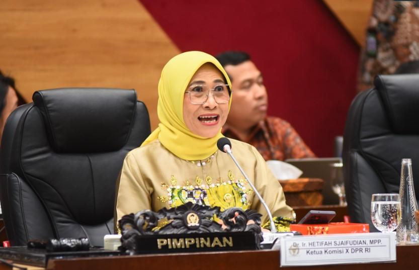 Hetifah Apresiasi Tiga Program Strategis Presiden untuk Guru, Bukti Nyata Komitmen Pendidikan