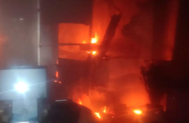 Kebakaran di Kafe Ruang Kopi Melawai, 73 Petugas Dikerahkan, Kerugian Capai Rp500 Juta