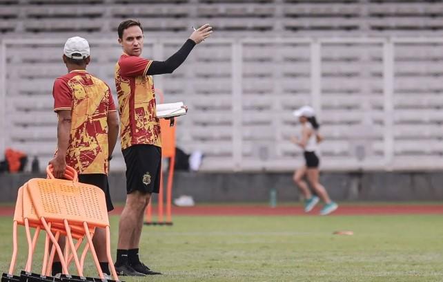 Bhayangkara FC Kalah 0-1 dari Borneo FC, Munster Soroti Lemahnya Penyelesaian Akhir