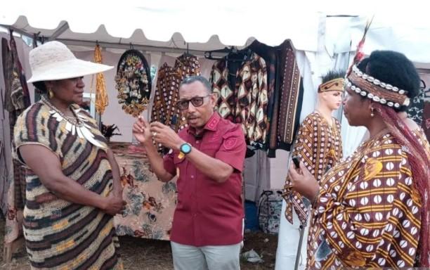 Kemenkum RI Dorong Perlindungan Kekayaan Intelektual Noken di Festival Budaya Lembah Baliem 2025