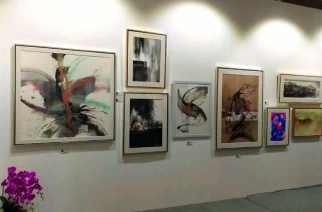Komunitas ABAS Angkat Isu Literasi Finansial Seniman di Art Moments 2025