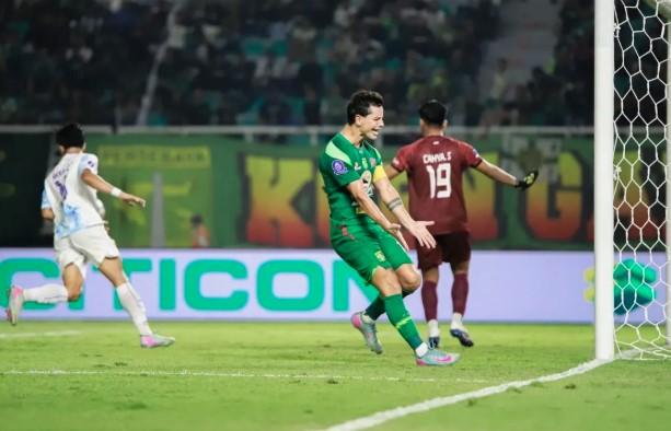 Persebaya Kalah 0-1 dari PSIM di Kandang, Eduardo Perez Minta Maaf kepada Suporter
