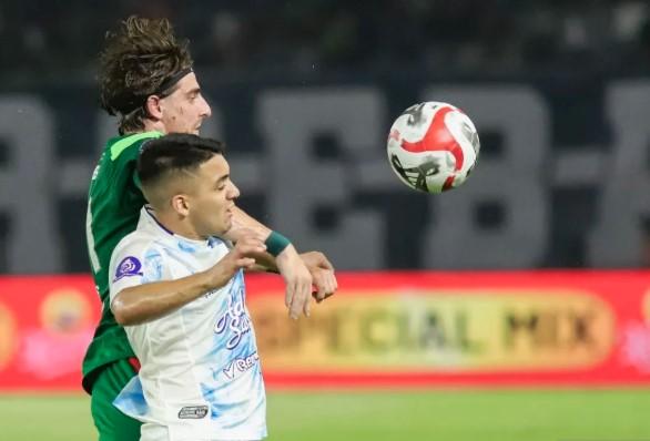 PSIM Menang 1-0 atas Persebaya di Laga Perdana, Van Gastel Targetkan Lima Besar