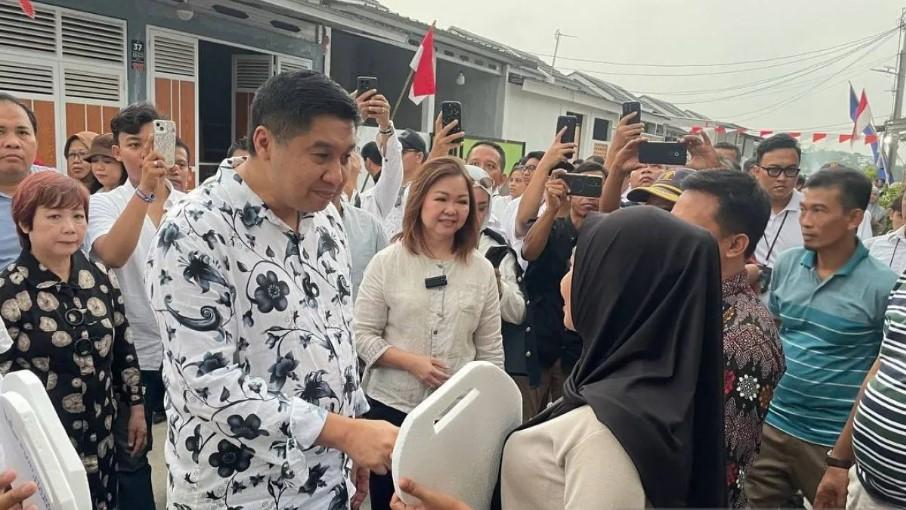 Menteri PKP Maruarar Sirait Terharu Lihat Dampak Program Rumah Subsidi Prabowo bagi Rakyat Kecil