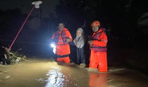 Banjir, Longsor, dan Angin Kencang Landa Bogor, Lebih dari 2.000 Jiwa Terdampak