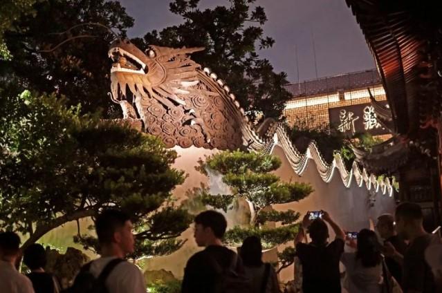 Taman Yuyuan di Shanghai Luncurkan Tur Malam Perdana, Padukan Warisan Dinasti Ming dengan Teknologi Modern