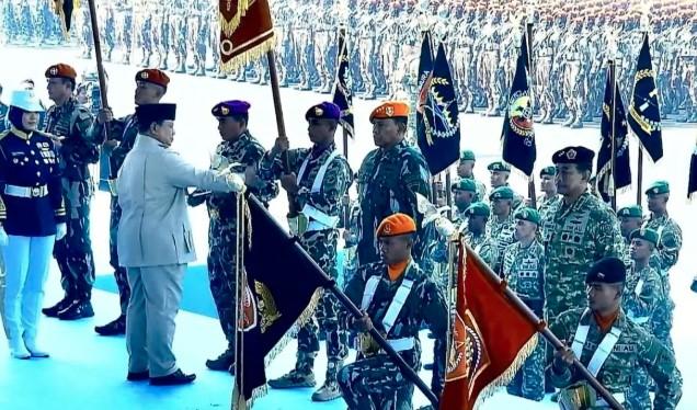 Presiden Prabowo Kukuhkan Panglima Pertama Pasukan Elite TNI Bintang Tiga dan Resmikan Puluhan Satuan Baru