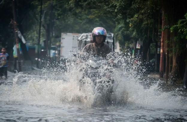 BMKG: Waspada Cuaca Ekstrem dan Gelombang Tinggi di Banten hingga 16 Agustus 2025