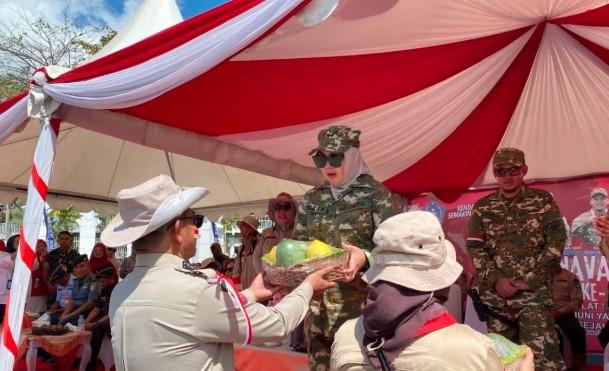 Pemkot Kendari Gelar Karnaval Juang HUT ke-80 RI, Ribuan ASN Tampilkan Kreativitas dan Semangat Kepahlawanan