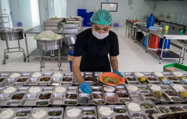 Pemkot Padang Targetkan 17 Dapur Makan Bergizi Gratis Beroperasi Akhir 2025, Sasar 280 Ribu Penerima Manfaat