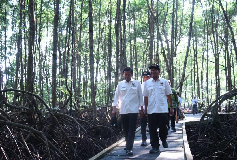 DPR dan Pemprov Kaltim Sepakat Kelola 12,5 Juta Hektar Hutan untuk Ekonomi Hijau dan Konservasi
