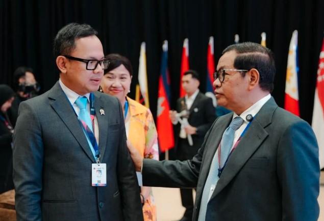Wamendagri dan Wapres Apresiasi Kebijakan ASN Naik Transportasi Umum di Jakarta, Dorong Daerah Lain untuk Meniru