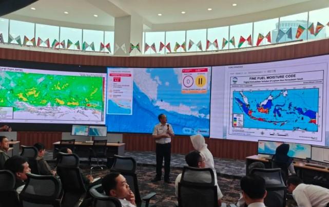 BMKG Peringatkan Potensi Banjir Tinggi hingga 20 Agustus, Sejumlah Wilayah Masuk Kategori Siaga dan Waspada