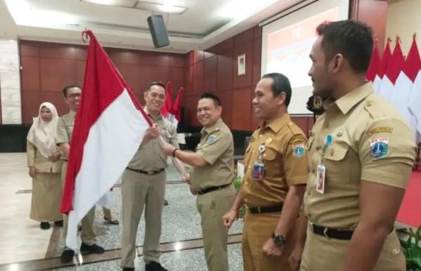 Sambut HUT ke-80 RI, Pemkot Jakarta Timur Canangkan Gerakan Pembagian Bendera dan Lomba Penataan Kota
