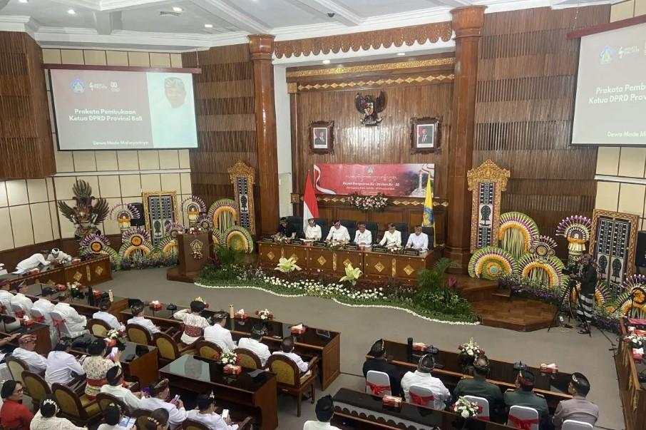 DPRD Bali Sahkan Perda Bale Kerta Adhyaksa Sebagai Kado HUT ke-67 Provinsi Bali