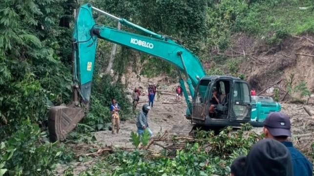 Banjir Bandang Terjang Desa Namo di Sigi, Dua Rumah Hanyut dan Puluhan Warga Mengungsi