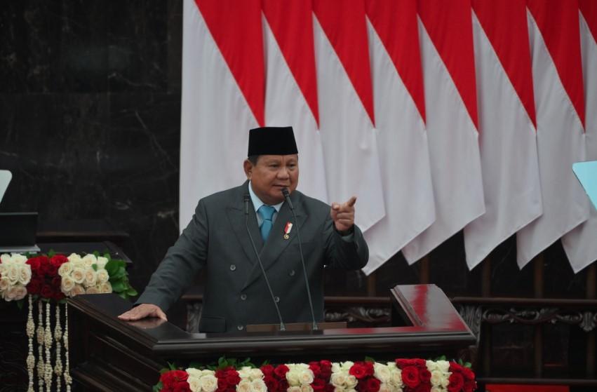 Presiden Prabowo Paparkan Capaian Ekonomi dan Revolusi Gizi Nasional dalam 299 Hari Kerja