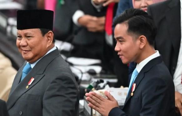 Dasi Biru Muda Jadi Simbol Kekompakan Prabowo-Gibran dalam Sidang Tahunan MPR 2025