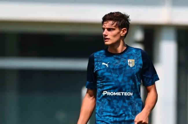 Giovanni Leoni Rampungkan Tes Medis, Teken Kontrak di Liverpool hingga 2031