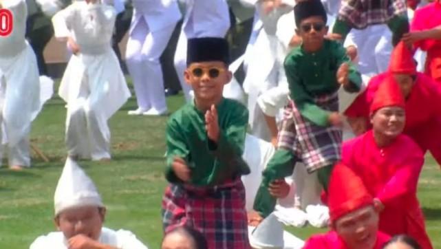 Rayyan Arkan Dhika Tampil di Istana Merdeka, Tarian Pacu Jalur "Aura Farming" Curi Perhatian Presiden dan Publik