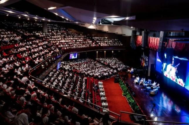 UPH Festival 2025 Sambut Ribuan Mahasiswa Baru dengan Semangat Inovasi, AI, dan Kepemimpinan Global