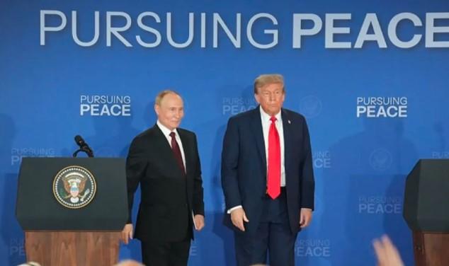 Trump Usulkan Pertemuan Trilateral dengan Putin dan Zelenskyy, Targetkan 22 Agustus 2025