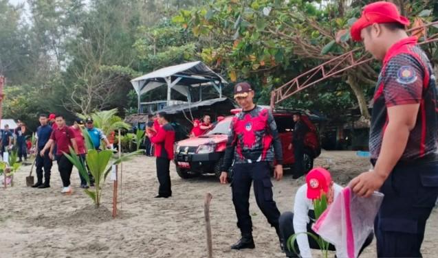 Pemkot Bengkulu Tanam 10 Ribu Pohon Kelapa Lewat Program Gempala, Wajibkan Calon Pengantin Bawa Bibit Buah Lewat Genambah