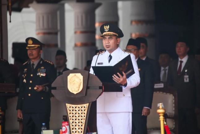 Wakil Gubernur Jateng Pimpin Upacara HUT ke-80 RI di Pati: Serukan Semangat Pelayanan dan Hormati Proses Demokrasi