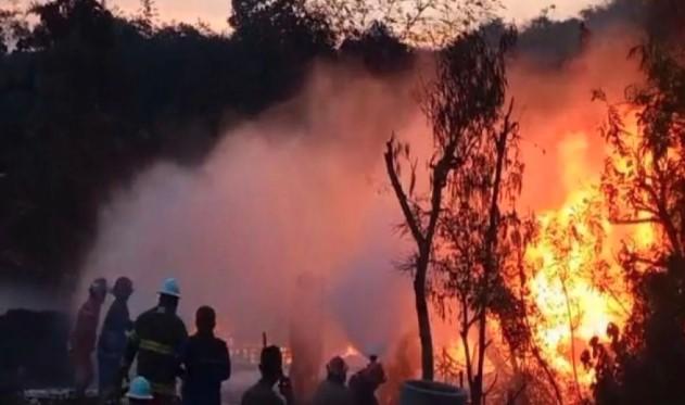 Kebakaran Sumur Minyak Ilegal di Blora, Dua Warga Tewas dan Puluhan Mengungsi