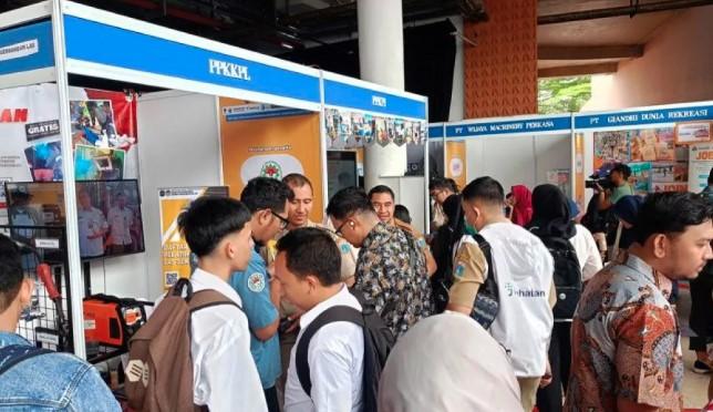 Antusiasme Warga Tinggi, Ratusan Pencari Kerja Padati JobFest Tahap Ketiga di Jakarta Velodrome