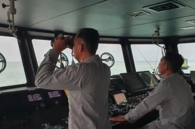 Bakamla Kerahkan Dua Kapal Tambahan Cari 8 Korban KM Osela yang Tenggelam di Perairan Gelasa