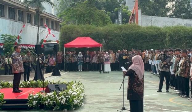 Gubernur Pramono Dorong Wisata Edukasi bagi Penerima KJP Plus untuk Bangkitkan Semangat Belajar Anak Jakarta