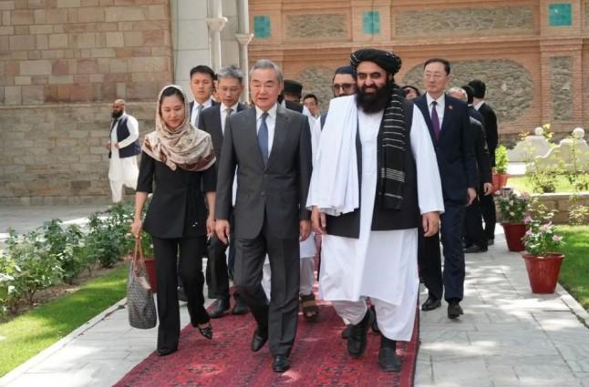 Menlu China Bertemu Menlu Afghanistan, Sepakat Perkuat Kerja Sama Keamanan dan Pembangunan