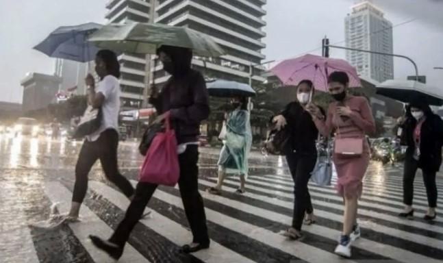 BMKG Prediksi Hujan Guyur Sebagian Besar Wilayah Jakarta Sepanjang Hari Ini