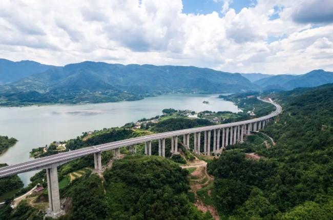 Jalan Tol Luci di Hunan Masuki Tahap Akhir Pengujian, Siap Dukung Pariwisata China Tengah