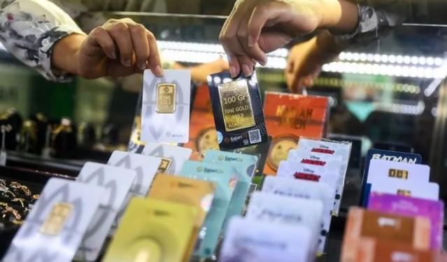 Harga Emas di Pegadaian Naik Serempak: Antam Tembus Rp1,98 Juta per Gram