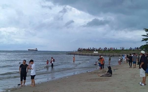 BMKG Peringatkan Pasang Laut Hingga 2,8 Meter di Kaltim, Warga Diminta Waspada Banjir Rob