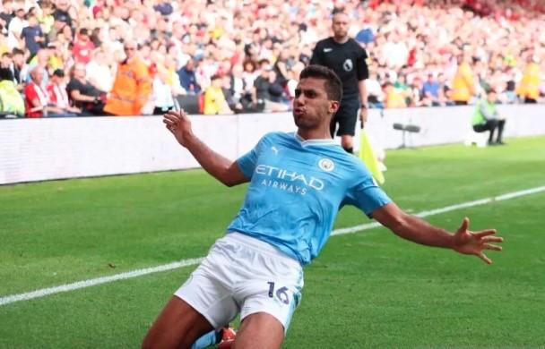 Rodri dan Foden Siap Tampil Lawan Tottenham, Guardiola Sebut Rodri Pemain Terbaik Dunia