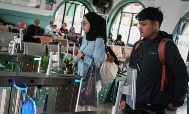 Kehilangan KTP Bukan Masalah, KAI Sediakan Opsi Alternatif dan Sistem Pindai Wajah untuk Penumpang