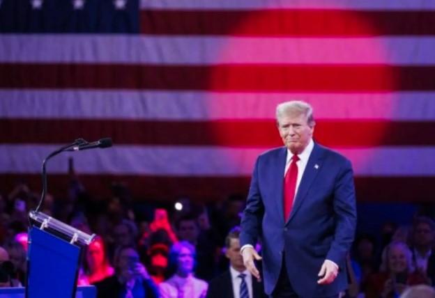 Trump Umumkan Penyelidikan Tarif Furnitur Impor, Janjikan Kebangkitan Industri Domestik AS
