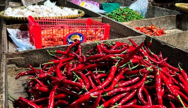 Bapanas Catat Penurunan Harga Pangan Nasional, Cabai dan Bawang Turun Signifikan