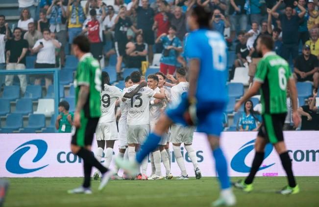 De Bruyne Cetak Gol Debut, Napoli Kalahkan Sassuolo 2-0 di Laga Pembuka Serie A