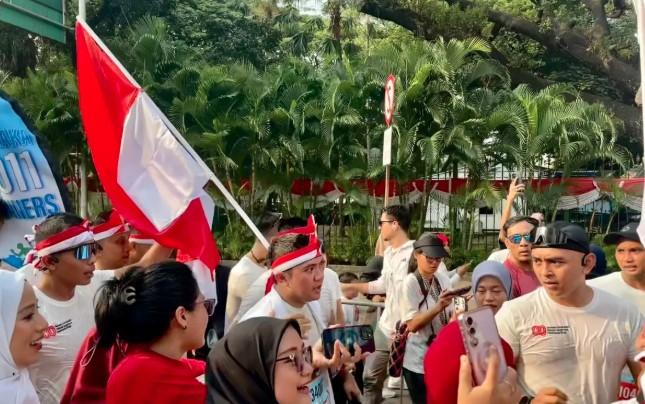 Seskab Teddy Indra Wijaya Pimpin Ribuan Peserta Merdeka Run 8.0 K sebagai Penutup Perayaan HUT ke-80 RI